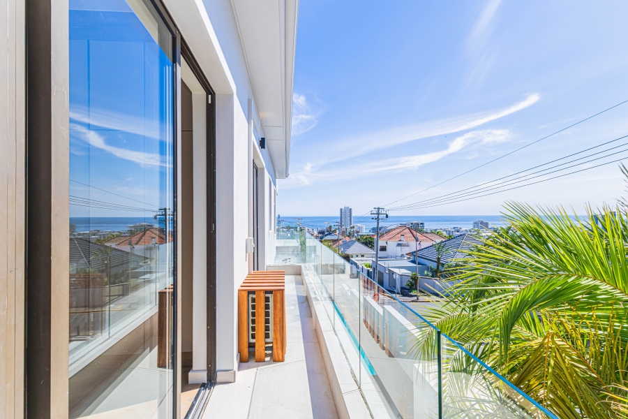 3 Bedroom Property for Sale in Fresnaye Western Cape